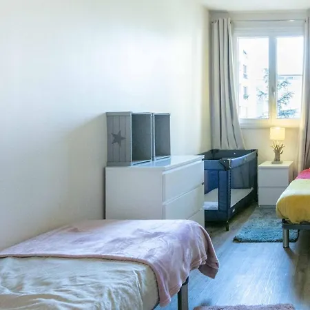 Appart hôtel - Spacious 3 Flat For Families - 3 Minutes From Metro Station